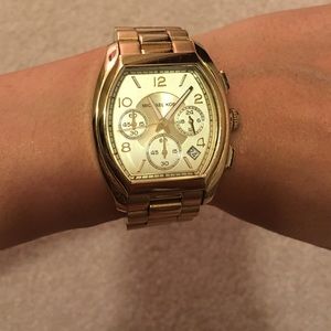 Michael kors gold watch